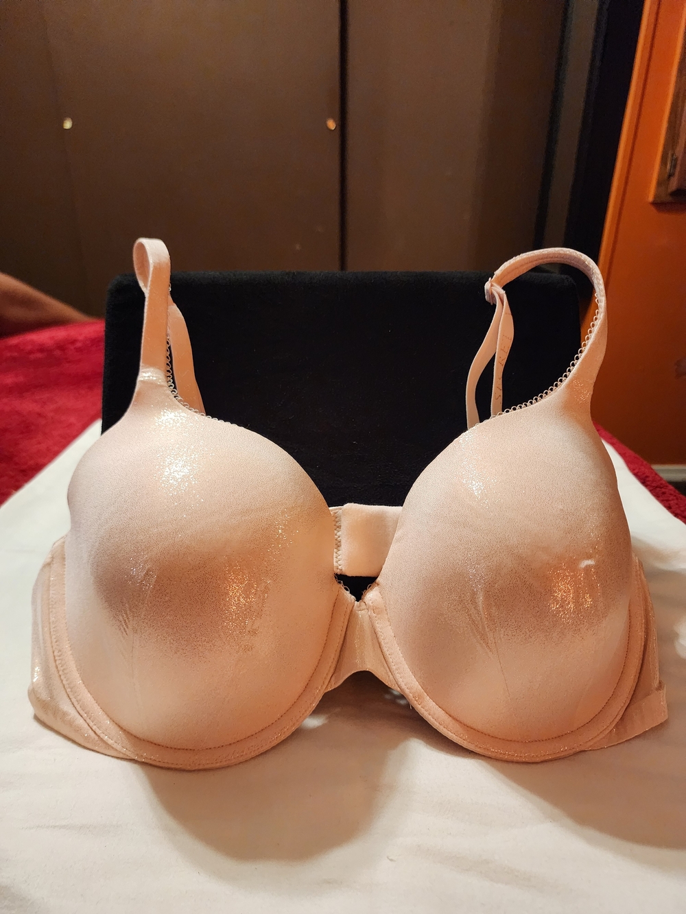 Victoria's Secret 38C padded bra.shimmery pink